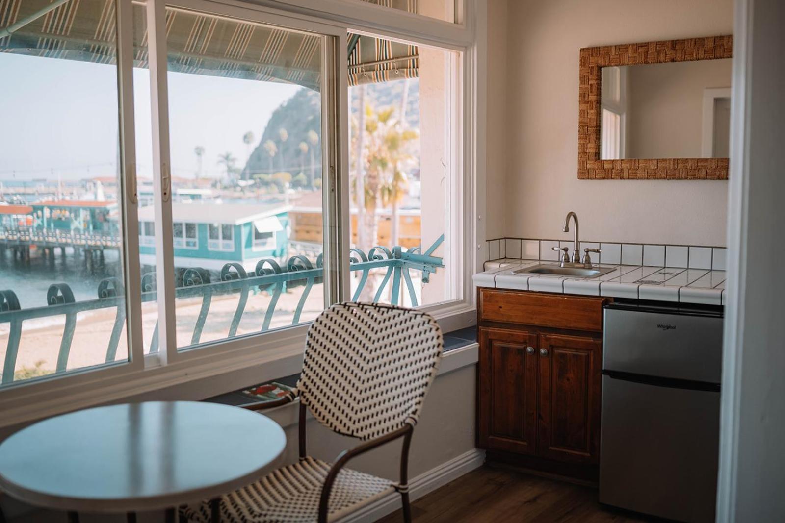 The Edgewater Hotel Avalon Exterior foto