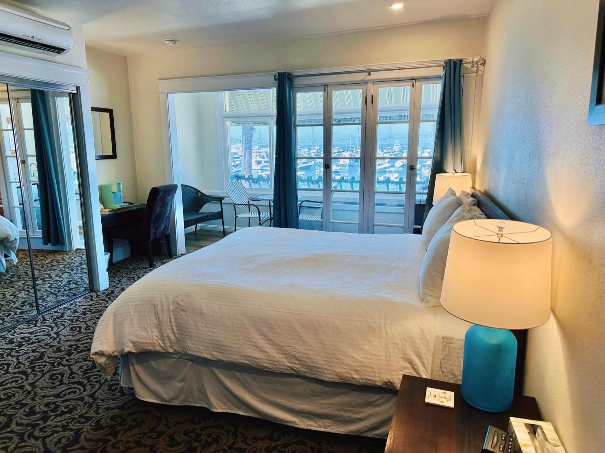The Edgewater Hotel Avalon Exterior foto